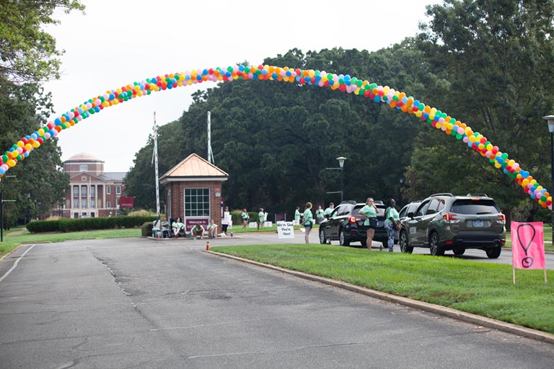 Meredith Balloon Arch on Move In